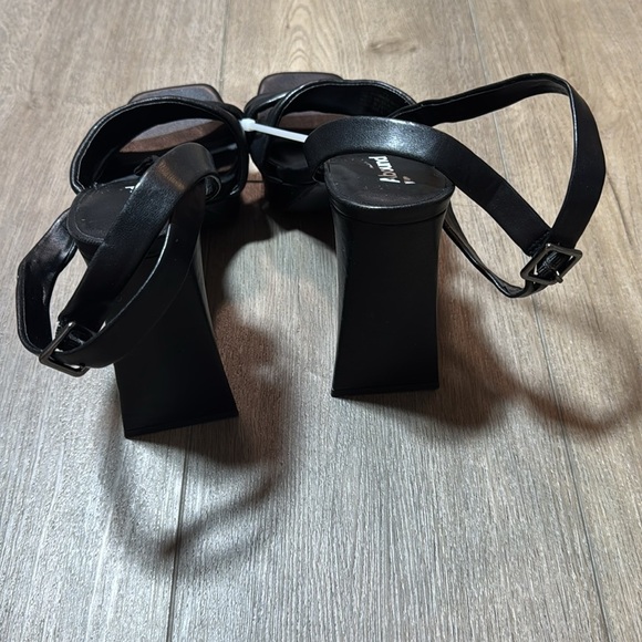 NEW! Nordstrom Abound Tracy Black Platform Sandals - Size 7 - Picture 8 of 11